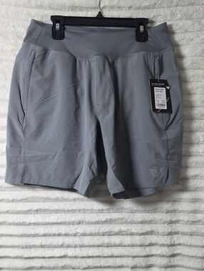 0540 Korsa Womens Light Gray Athletic Performance Shorts